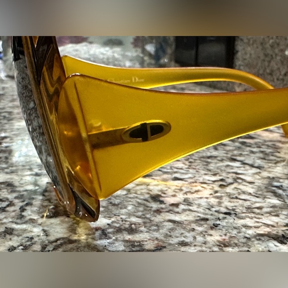 1970’s Vintage Christian Dior Yellow & Brown Striped *Rare* Oversized Sunglasses - Picture 6 of 8